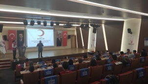  Türk Kızılay Talas Genç Gönüllüleri Yıl Sonu Etkinliğinde Toplandı 