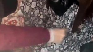 Uyuşturucuyu şalvarının içinde saklayan kadın ve ailesi yakalandı