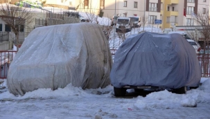 Yüksekova'da dondurucu soğuklara branda ve naylonlu önlem