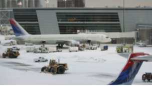 ABD'yi şiddetli kar yağışı vurdu! 3 binden fazla uçuş iptal edildi