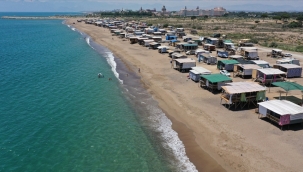 Antalya'da Kumköy sahilindeki çardaklar kaldırılıyor