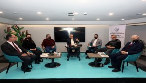 Başkan Yalçın, kitap sohbetlerinde gençlerle buluştu