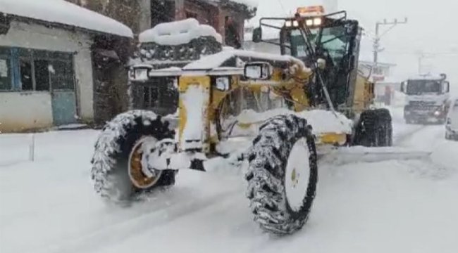 Bilecik'te İl Özel İdare Ekipleri yolu açtı