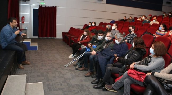 Bursa Nilüfer'de kadınların hak mücadelesini anlatan filme yoğun ilgi