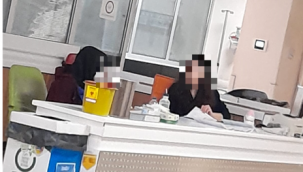 Acil Serviste maskesiz sağlık çalışanları tepki çekti