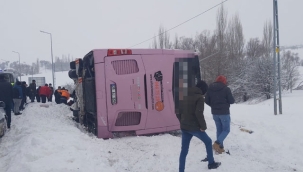 Giresun'da yolcu otobüsü devrildi: 9 yaralı