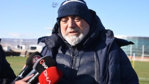 Hikmet Karaman: Oyuncularımın çalışkanlığından memnunum