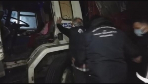 İstanbul Valiliği duyurdu: Kamyon ele geçirildi, 243 kaçak göçmen yakalandı