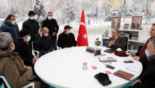 Kar ve Soğuğa rağmen Başkan şeffaf odada