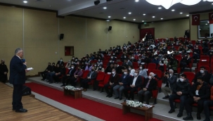 Kayseri'de gençlerle tecrübe paylaşımı