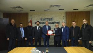 Kayseri Oto Sanatkarlar Odasından Başkan Büyükkılıç'a ziyaret