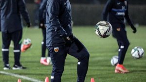 Kayserispor, ikinci yarı hazırlıklarına başladı