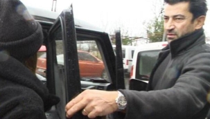 Kenan İmirzalıoğlu ve Sinem Kobal'ın kahvaltı keyfi