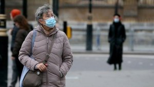 Kovid-19 havada 20 dakika kaldıktan sonra bulaşıcılığının çoğunu kaybediyor