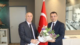 Manisa Trabzonlular Derneği'nden Büyükşehir'e ziyaret 