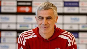 Önder Karaveli teknik direktörlüğe devam etmek istiyor