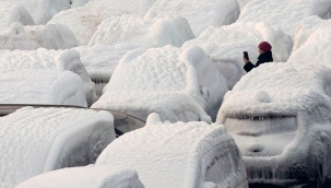 Otomobiller böyle dondu! Honda ve Toyota buz kesti