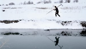 'Ova balıkçıları'nın dondurucu kış şartlarında zorlu mesaisi