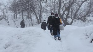 Sağlık ekiplerinden Hakkari'nin zorlu coğrafyasında 'aşı' seferberliği
