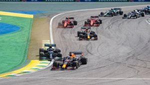 Singapur Grand Prix'si 7 sezon daha Formula 1'de