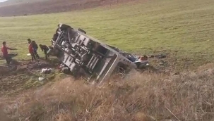 Son dakika... Amasya’da güreşçileri taşıyan midibüs devrildi: Antrenör İbrahim Halil Kay hayatını kaybetti, 15 kişi yaralı