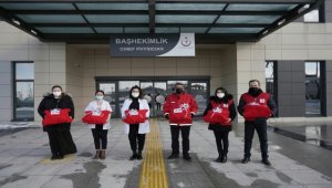 TEI'nin kuruluş yıl dönümü dolayısıyla "sevgi bohçaları" dağıtıldı