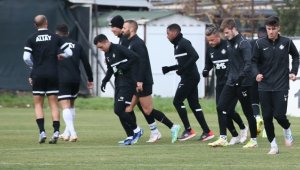 Teknik direktör arayışını sürdüren Altay yarın Alanyaspor'u konuk edecek