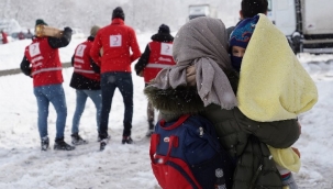 Türk Kızılay kar mağdurlarının yanında