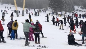 Uludağ'da hafta sonu yoğunluğu
