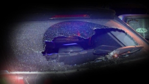 Bakırköy'de otomobil galerisi önünde silahlı çatışma: Yaralılar var