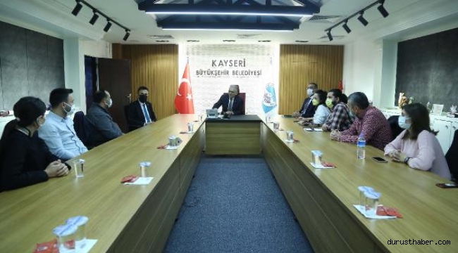 Başkan Büyükkılıç, turist rehberleriyle buluştu