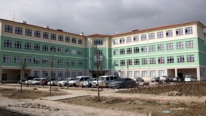 Beypazarı'da meslek lisesi atölyesine robotik kaynak makinesi alındı