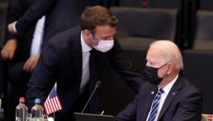 Biden ve Macron, Ukrayna-Rusya krizini görüştü