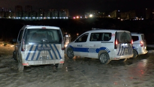 Büyükçekmece'de gizemli kazı: Gece boyunca nöbet tuttular