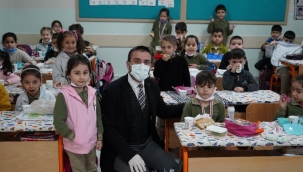 Çocukların sabah sütü Bursa Kestel Belediyesi'nden 