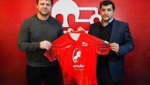 Ertuğrul Sağlam 4 yıl sonra Tractor Sazi'nin başına geçti