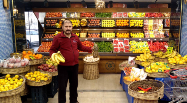 Kartal Dalyan Balık & Et Restaurant'ta Meyve Sebze Reyonu Göz Kamaştırıyor