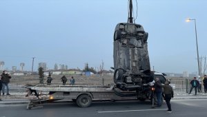 Kayseri'de otomobil kanala uçtu, 2 kişi yaralandı