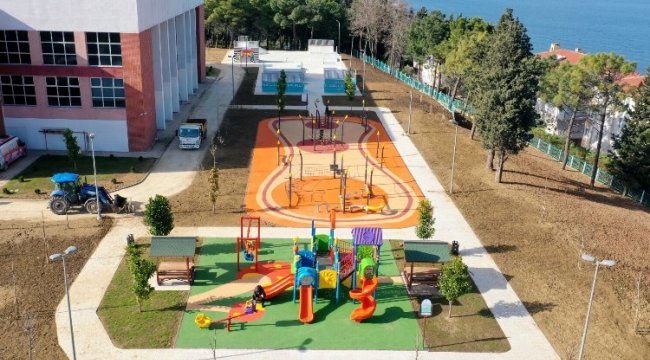 Kocaeli Karamürsel'e sentetik buz pisti