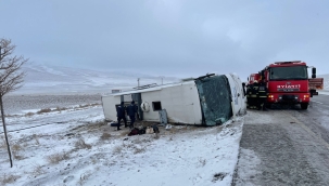 Konya'da tur otobüsü devrildi! Ölü ve yaralılar var