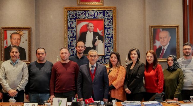 Kütahya Belediyesi'nde yükselme sınavında başarılı olan memurlara tebrik