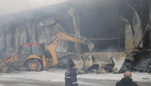 Niğde'de bakır kablo fabrikasında çıkan yangın söndürüldü