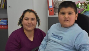 Otizmli Oğuzhan, 9 yaşında ilk kez 'anne' dedi