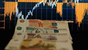 Rus piyasalarında işlemler değer kayıplarının ardından durduruldu