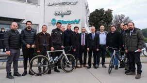 Sakarya Büyükşehir Bisiklet Takımı sponsorluklarla gücüne güç kattı