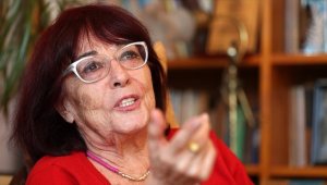 Suna Keskin, yarım asrı aşan oyunculuk serüvenini anlattı