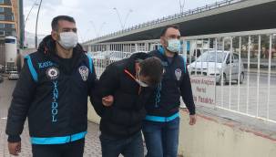 Telefon kap-kaççısı yakalandı 