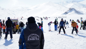 Turizm zabıtası, Erciyes'te görevde