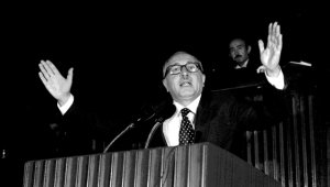 Türk siyasetinin 'Erbakan Hoca'sı vefatının 11'inci yılında anılıyor