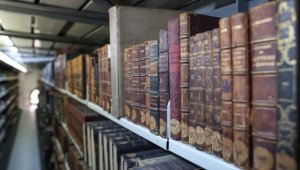 138 yaşındaki kütüphanede mevsim değişse de sıcaklık hep aynı